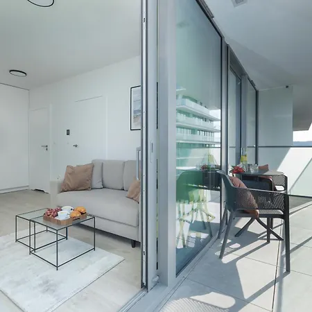 Wave By Baltic * מידזיזדרויה